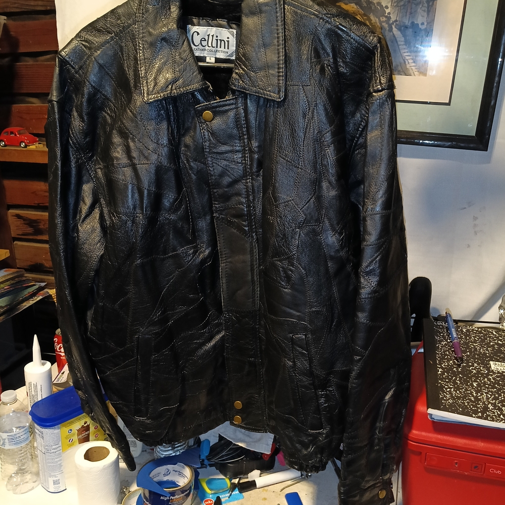 Black Bomber Jacket with Classic Collar Design